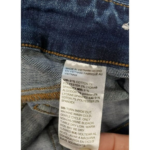 Chicos Pull-On Jegging Crop Denim Pants With Button Accents Size 2.5 US 14 - Picture 7 of 7